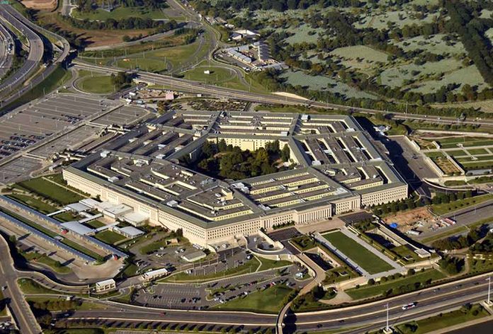 HIV-Positive Soldiers Allowed at Pentagon Because of Judge's Ruling