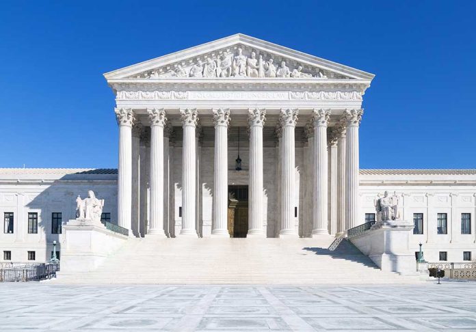 Supreme Court Justice Was in Shock after SCOTUS Ruling on Roe v Wade