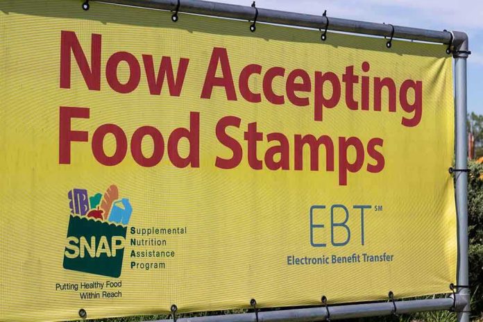 1728392614 Yellow sign now accepting food stamps EBT SNAP