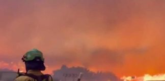 Spain wildfires leave several dead, hundreds evacuated