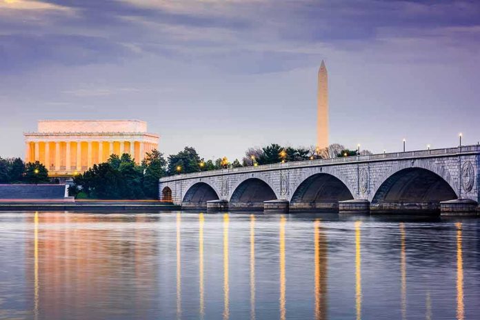 shutterstock_284262254 Arlington Memorial Bridge with monuments at dusk